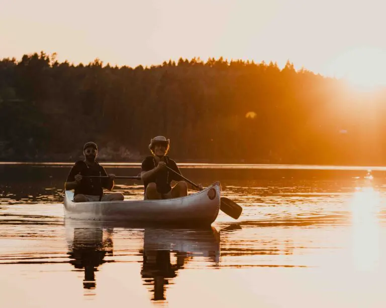 Canoers in Sweden - Kajakken - Noorwegen fjord - wandelen in Noorwegen - kayaking - vanaf luchthaven Brussel